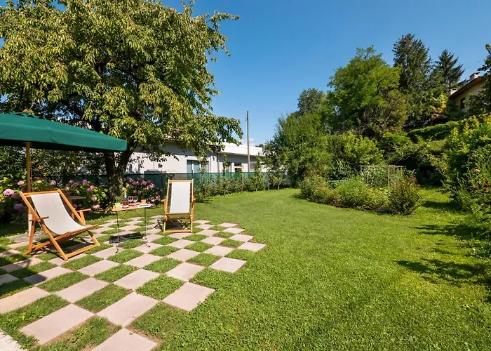 Holiday Home Casa Con Le Rose By Interhome